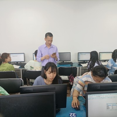 会计协会举办“会计基础技能与计算机技术培训”活动